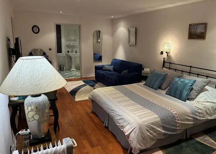 Atmosphere Petit Dejeuner Compris Casa de hóspedes 4*