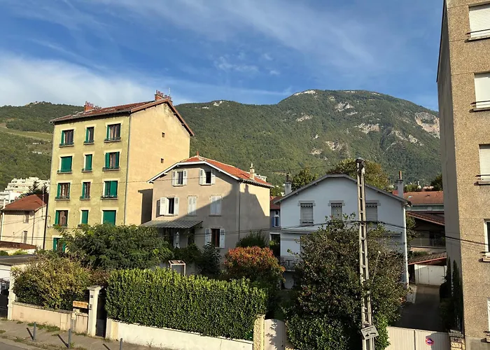 Atmosphere Petit Dejeuner Compris Grenoble