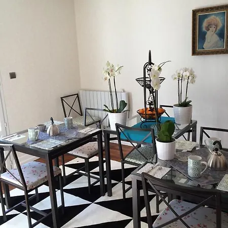 Atmosphere Petit Dejeuner Compris Guest house 4*