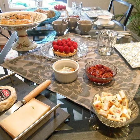 Atmosphere Petit Dejeuner Compris 4*