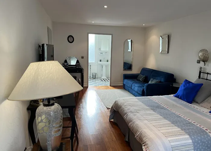 Atmosphere Petit Dejeuner Compris Pensionat 4*