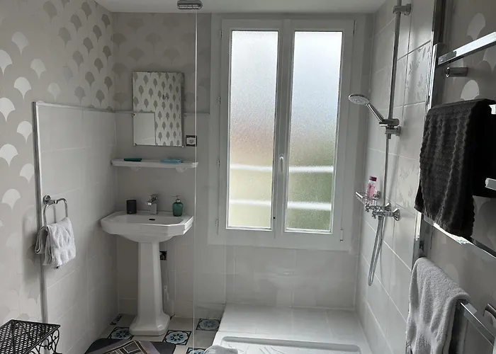 Atmosphere Petit Dejeuner Compris