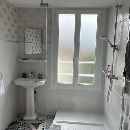 Atmosphere Petit Dejeuner Compris